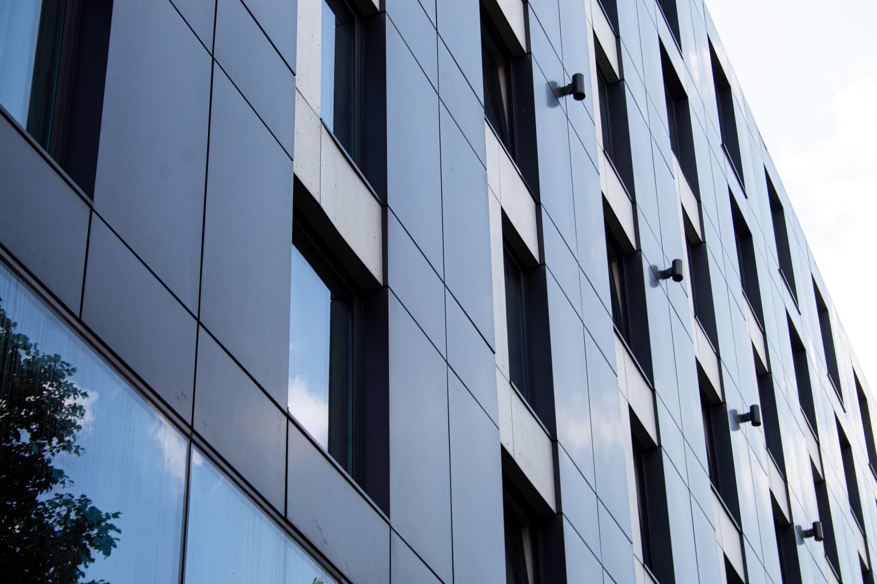 Solid Aluminum Plate Cladding detail 1
